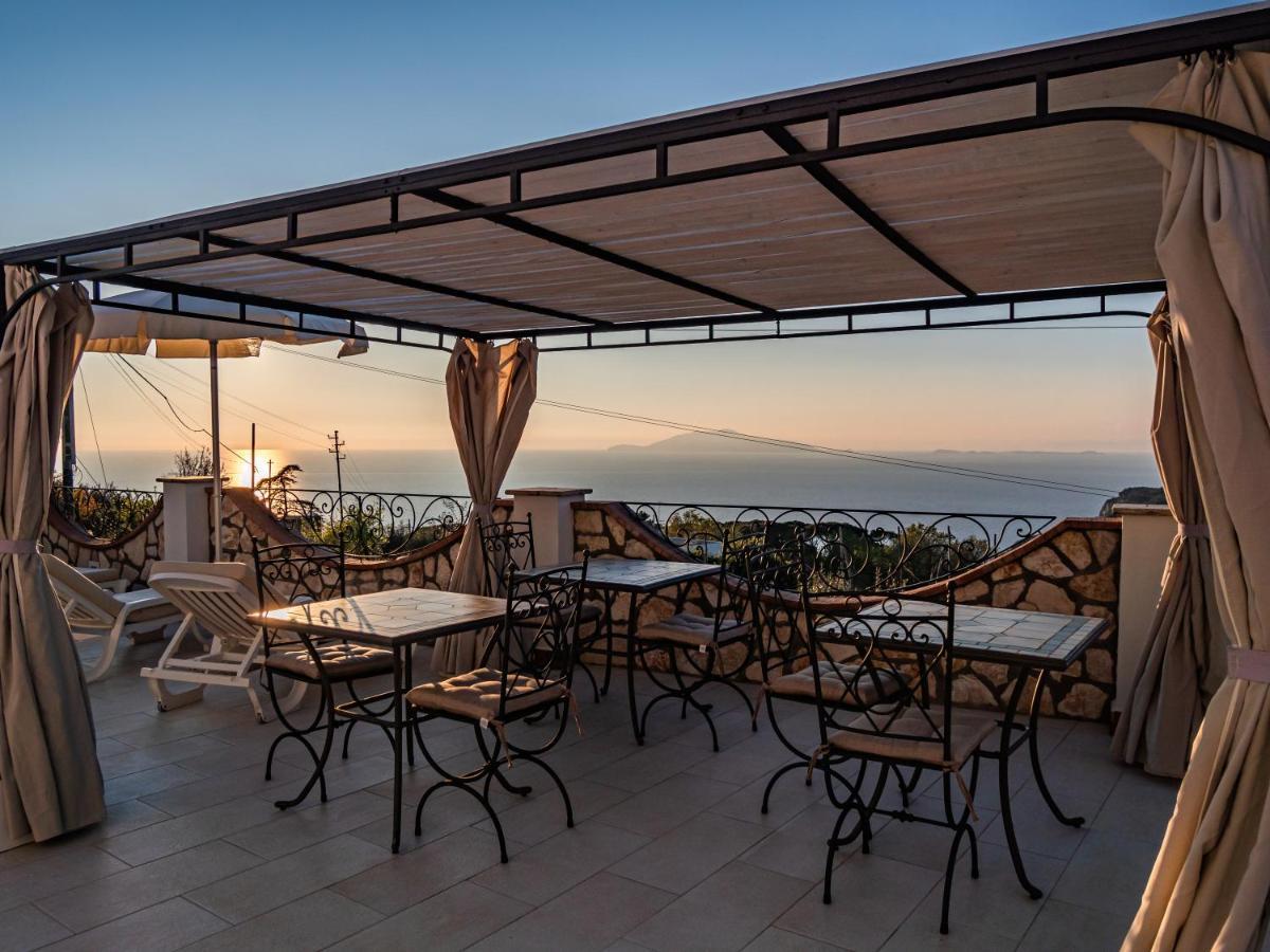 Casa Astra Bed & Breakfast Anacapri  Exterior photo