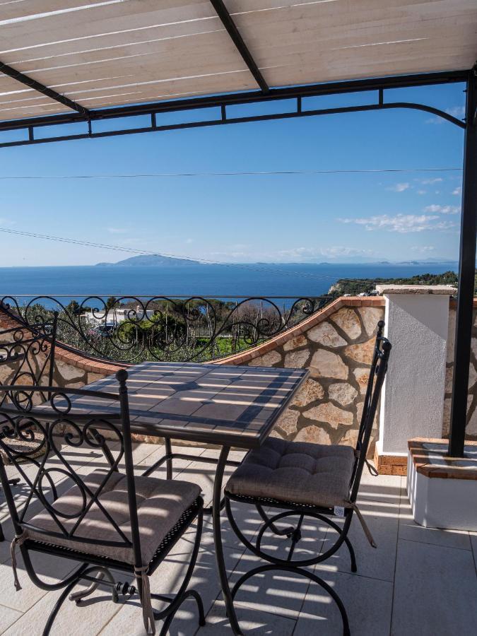 Casa Astra Bed & Breakfast Anacapri  Exterior photo