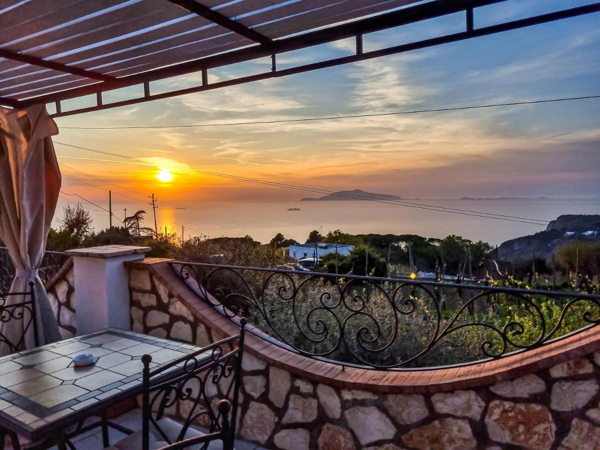 Casa Astra Bed & Breakfast Anacapri  Exterior photo