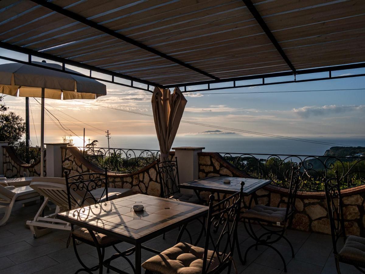 Casa Astra Bed & Breakfast Anacapri  Exterior photo